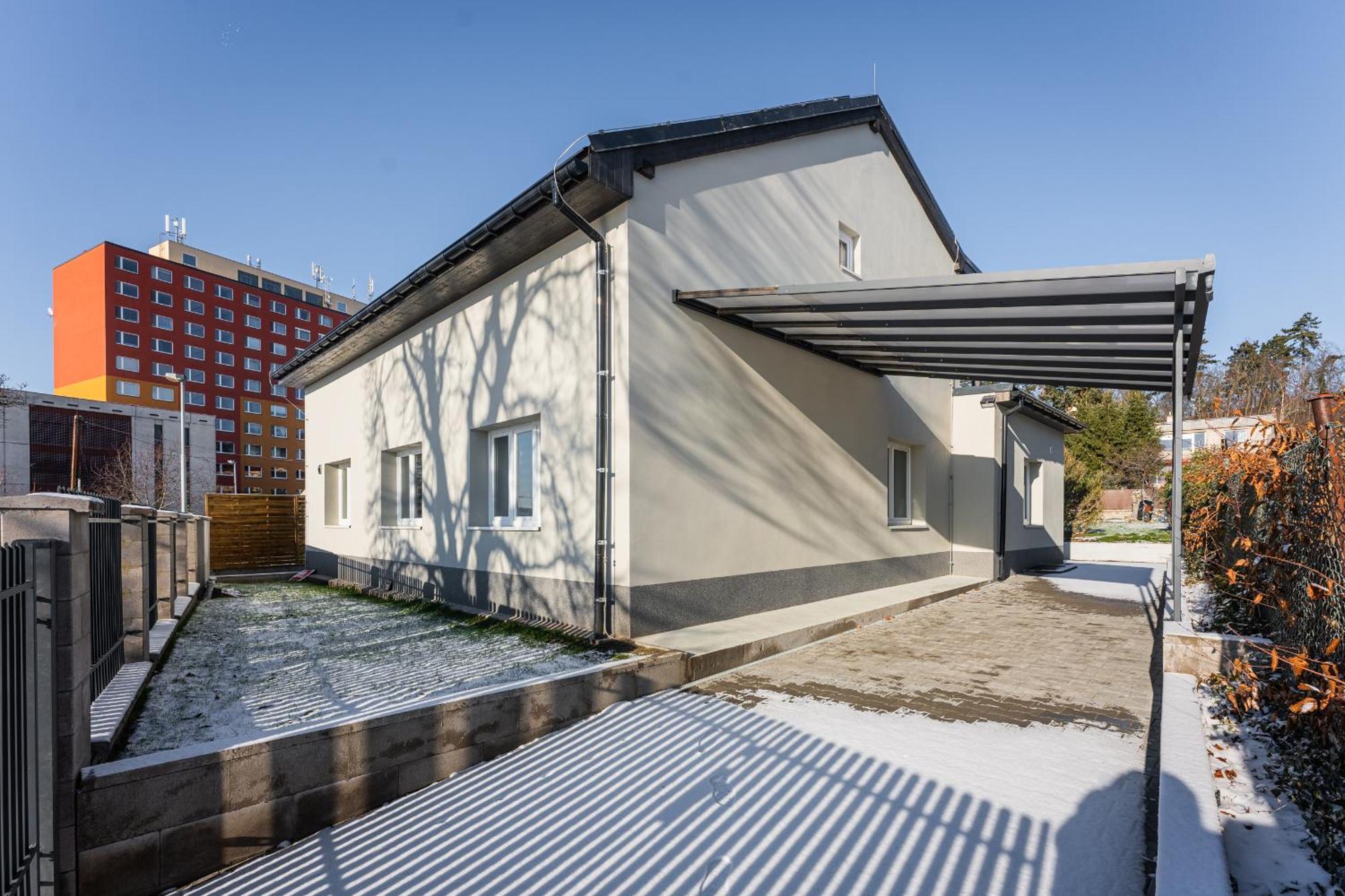 Apartmany Modrany Praga Zewnętrze zdjęcie